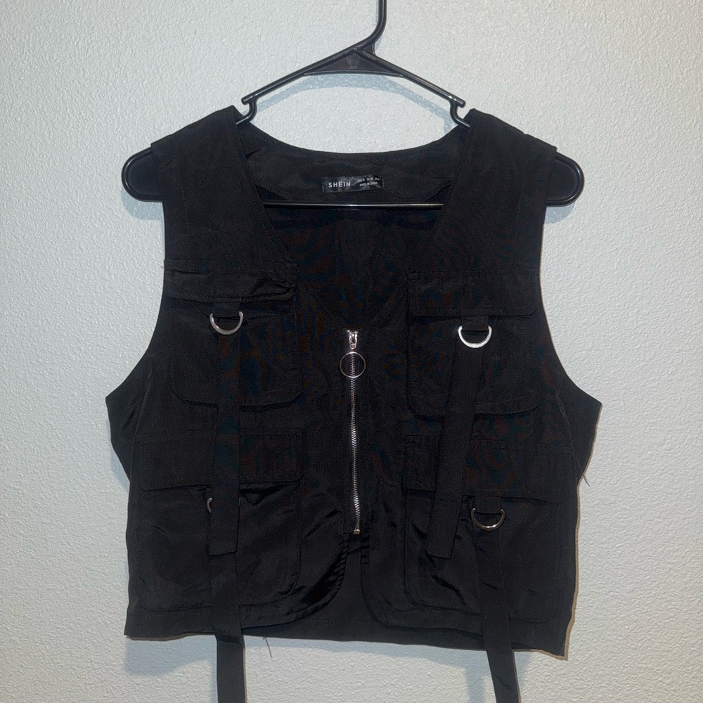 SHEIN Black Utility Vest